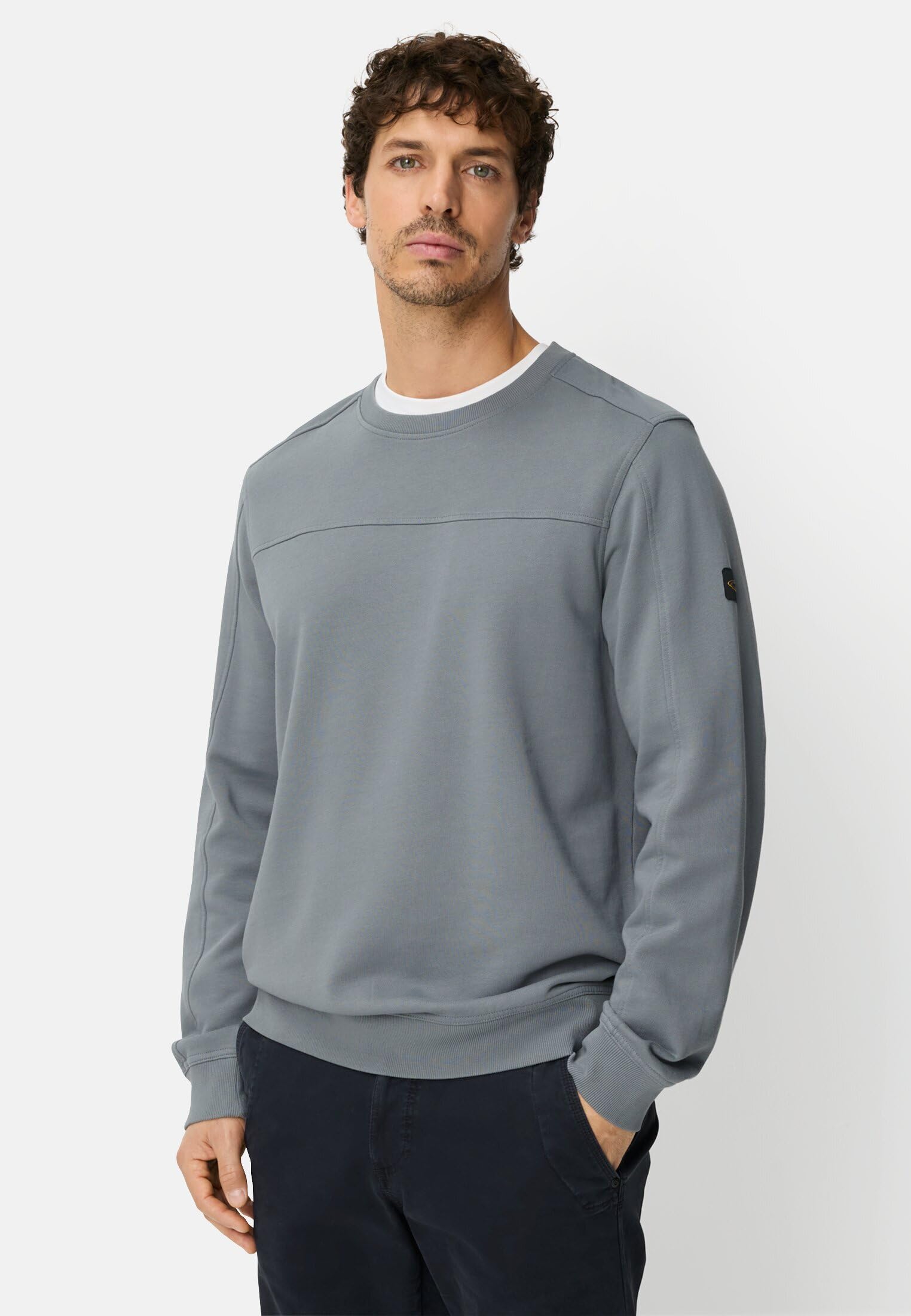 camel active Herren Sweatshirt mit Details | Gemütliches Sweatshirt mit Rundhalsausschnitt aus reiner Baumwolle für Freizeit und Alltag