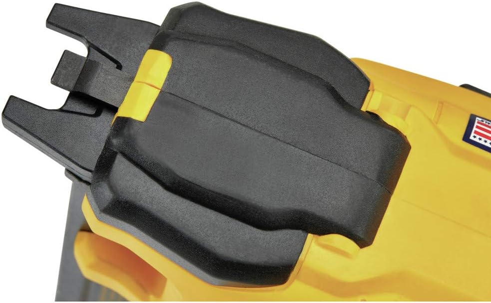 DEWALT 20V MAX* Stapler Kit for Cables (DCN701D1)