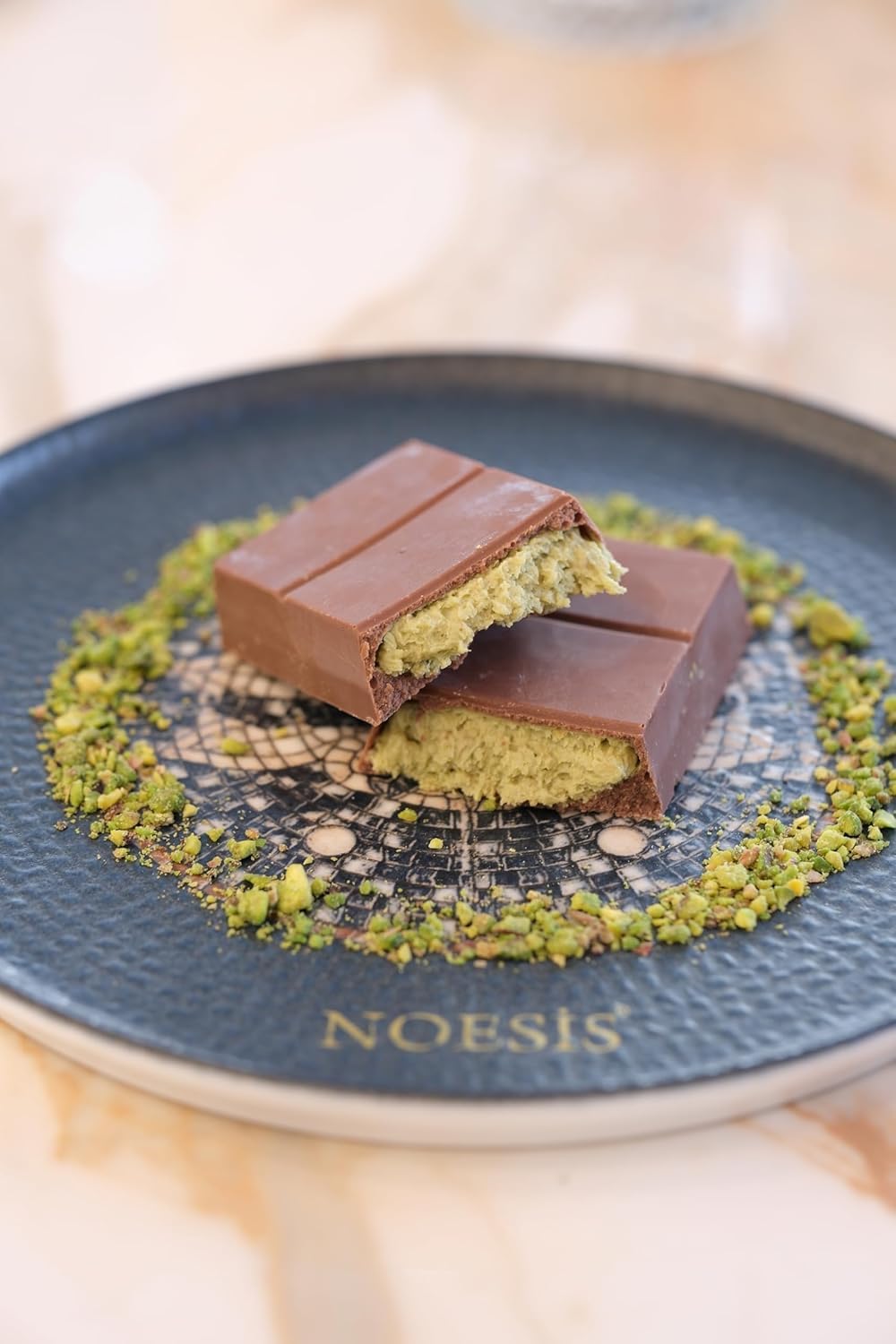 Amazon | Noesis ドバイチョコレート 100g プレミアムベルギーチョコと