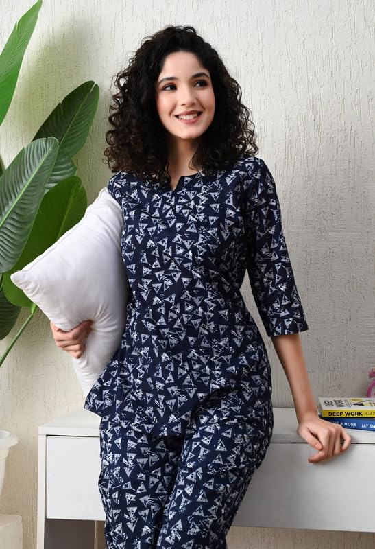 Image of Ichaa Women's Cotton Printed Round-Neck Night Suit Set with Pocket