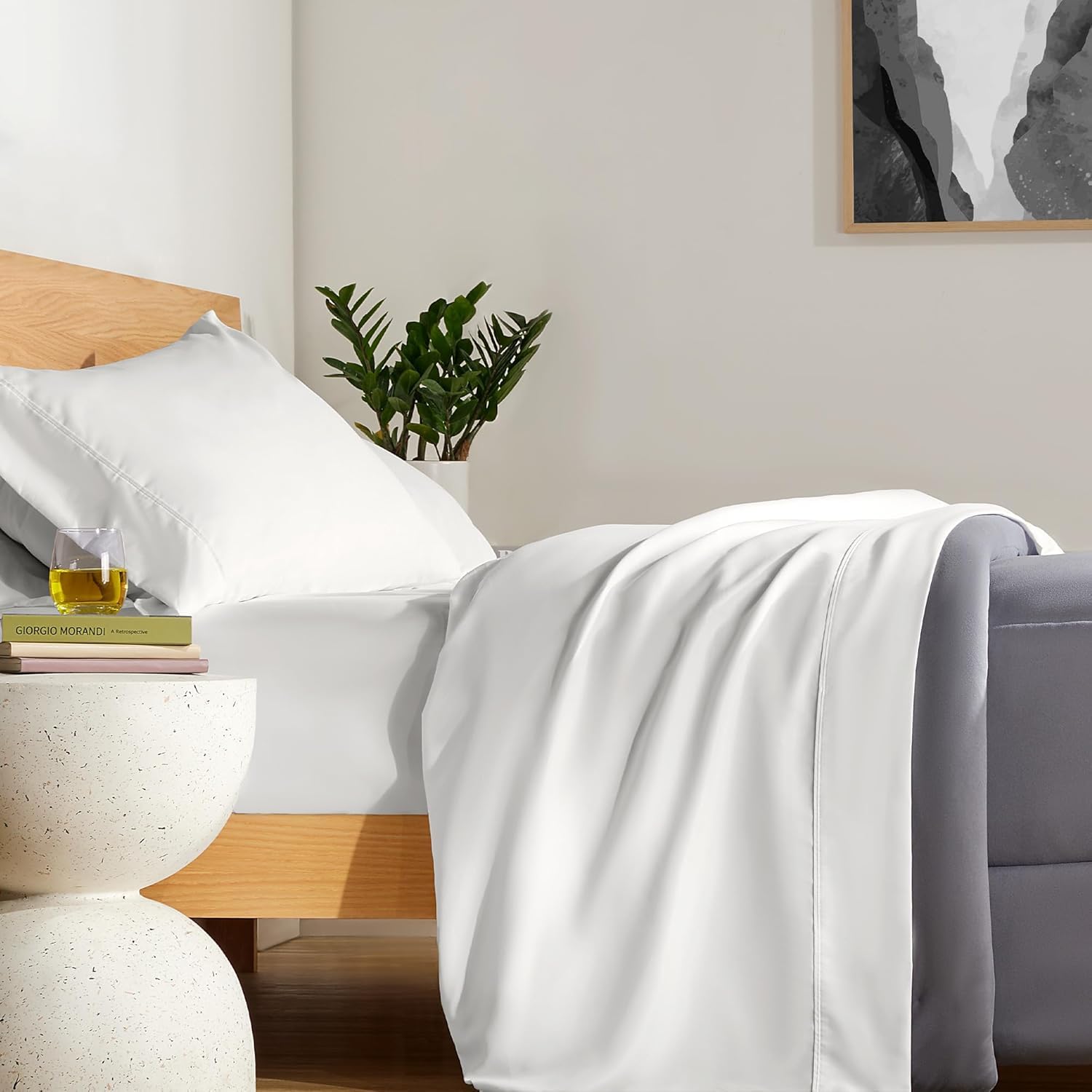 Filo Magico 100% Cotton 3 Piece Sheets Set, 200 Thread Count Luxury 30cm Deep Fitted Sheet, Flat Bed Sheet & Pillowcases, Ultra Soft Easy Care Hotel Quality Bedding Sheets Set - Single, White - Image 2