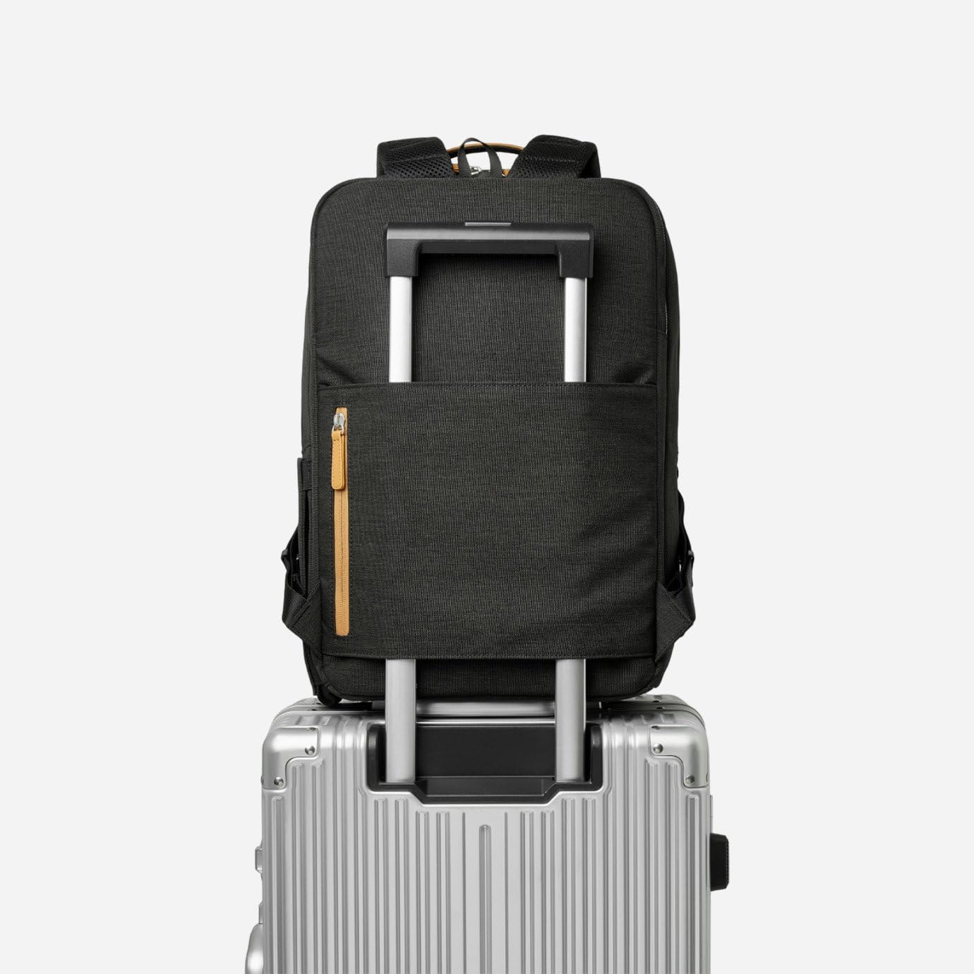 Nordace Siena Pro 15 - Zaino intelligente con ricarica USB, zaino per laptop da 16", zaino quotidiano da 20 l, per viaggi, tutti i giorni o lavoro, Nero-marrone., Normal, Zaini Daypack