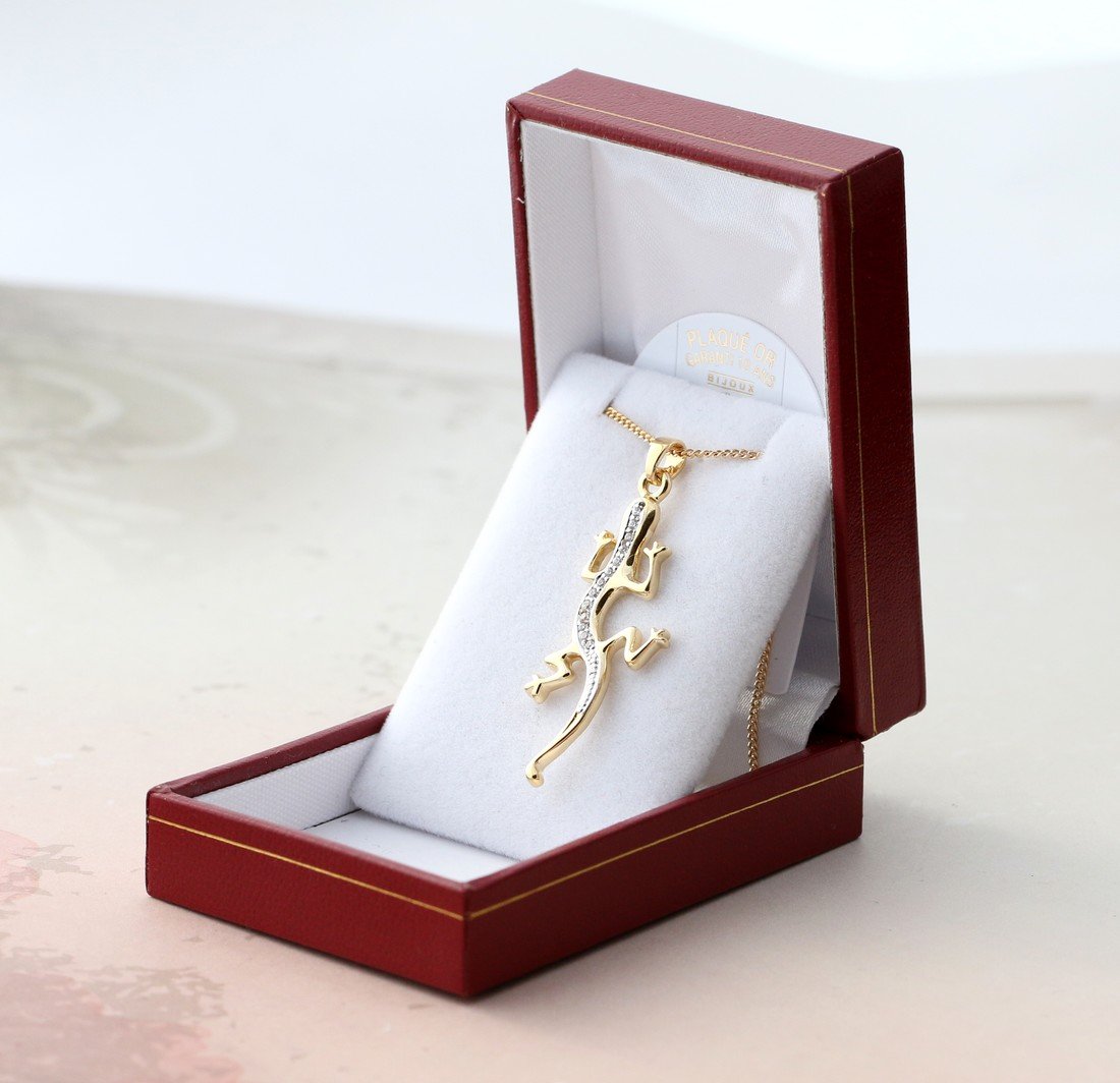Ensemble pendentif Gecko salamandre en brillant et sa chaine 45cm en vrai plaqué Or 18k neuf et avec coffret