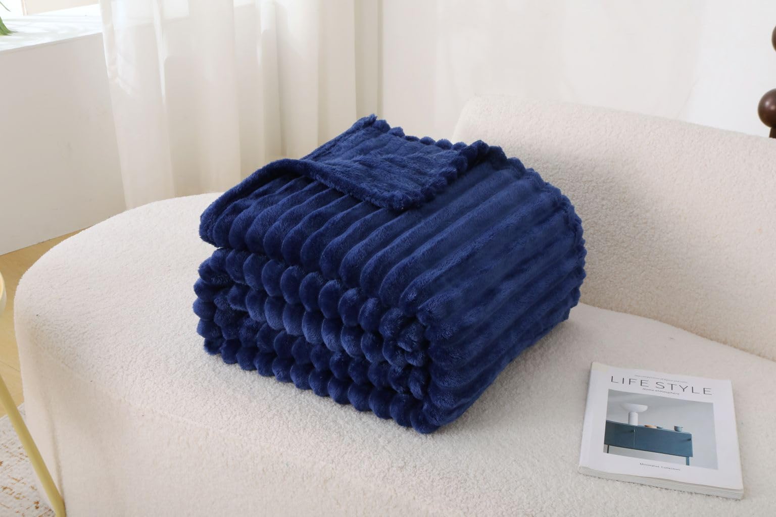INSAFIANS Chunky Ribbed Fleece Throw Blanket Super Soft Warm Plush Throw for Sofa Large Bed Couch (Navy King) โ image 1