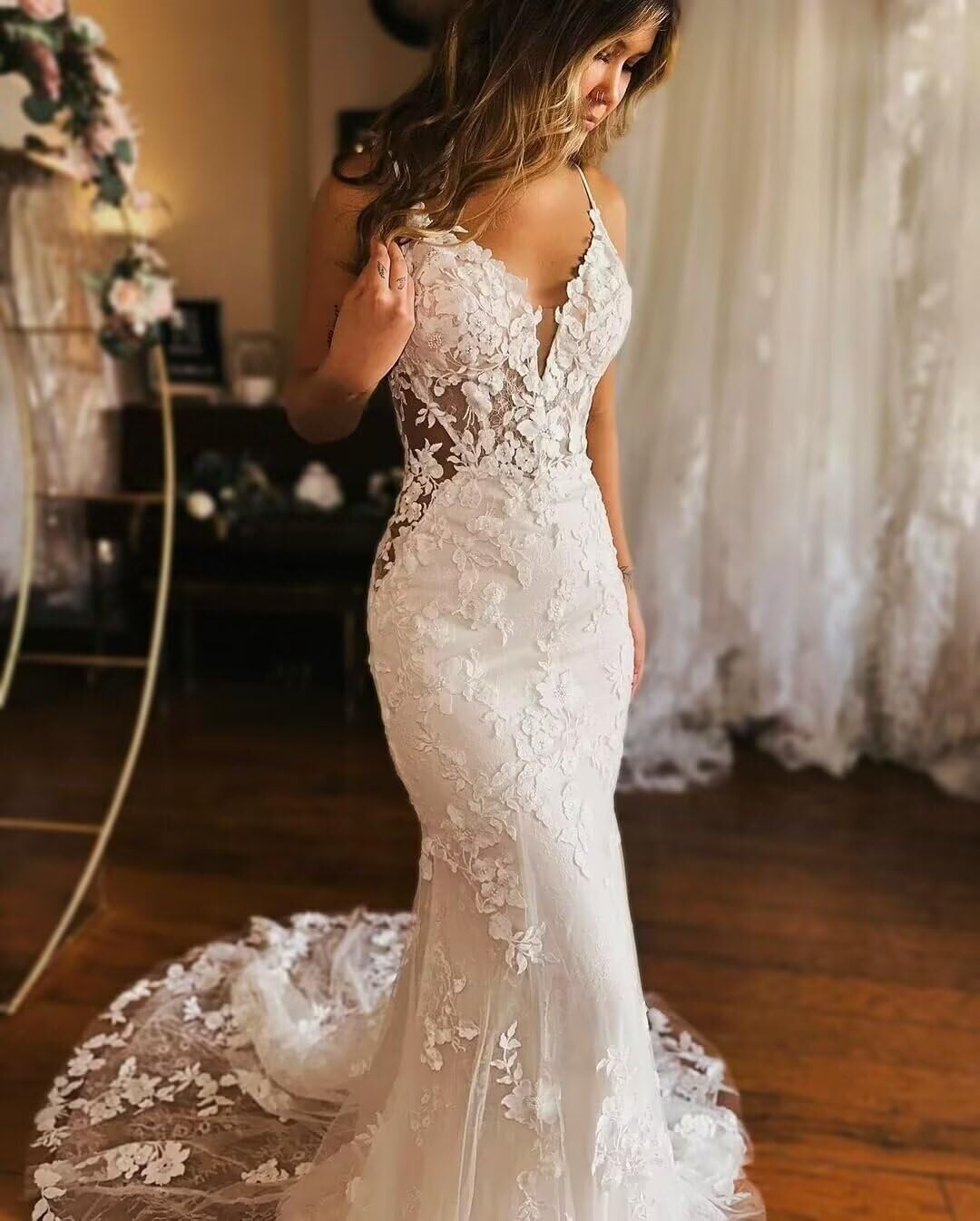 Women's Mermaid Boho Wedding Dresses Lace Tulle Applique Spaghetti Straps Beach Bridal Dress for Bride LSW105