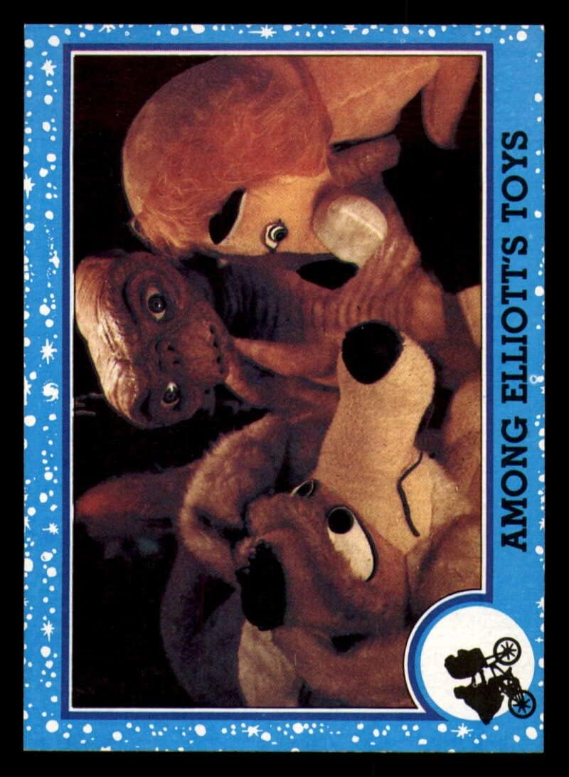 NonSport 1982 E.T. The Extraterrestrial #15 Among Elliott's Toys