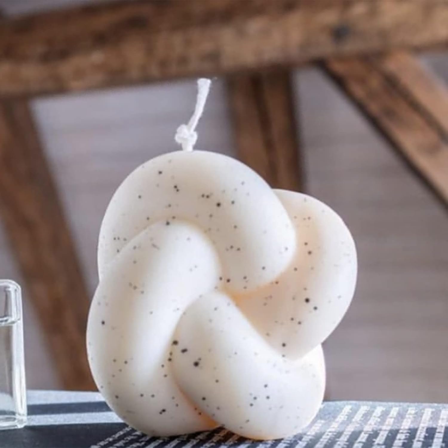 Large Knot Candle Mold Spiral Tie Rope Ball Twisted Knitted Knot Ball Silicone Candle Mold Gypsum Aromatherapy Candle Mold(4.7in)