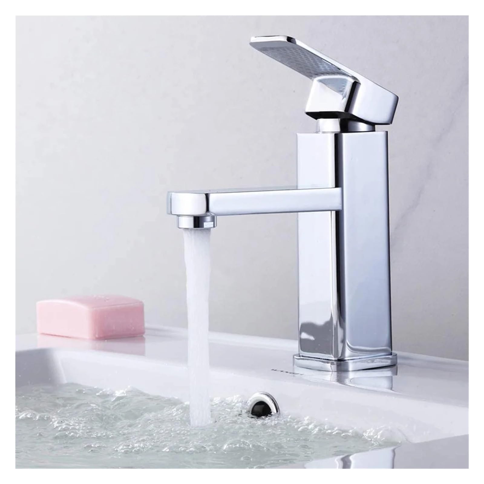 Robinet de lavabo de salle de bain en acier inoxydable économique