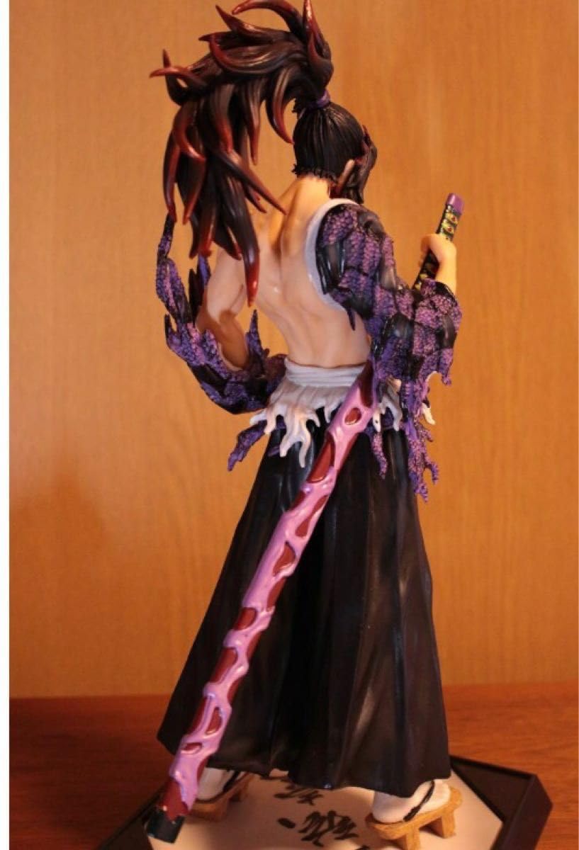 フィギュア 26cm 黒死牟 51o5LyB8wJL._UF350,350_QL50_.jpg