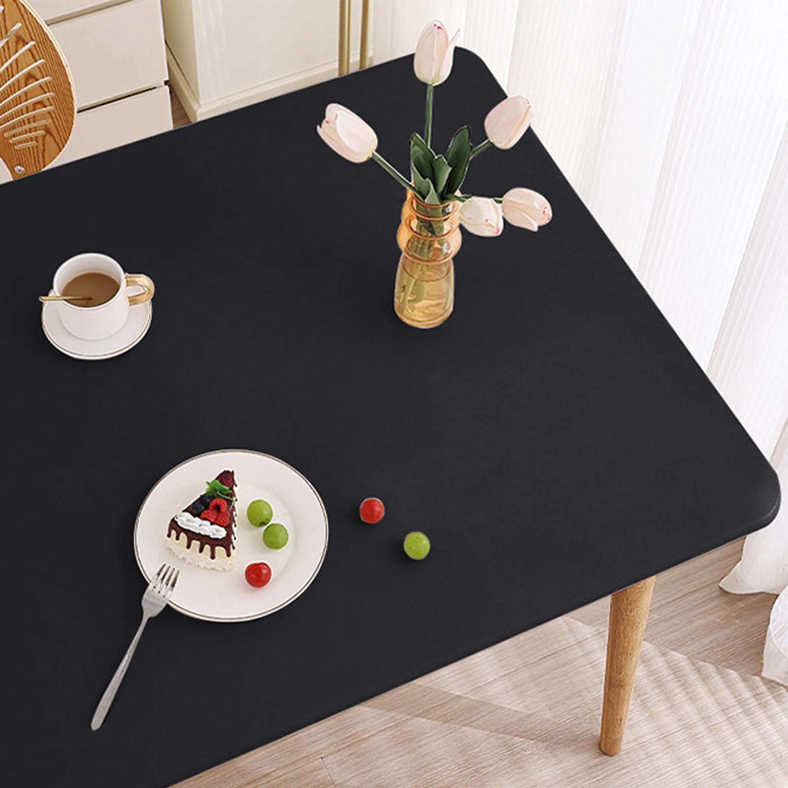 NEPHRA Nappe Rectangulaire Élastique, Nappe Extérieur Imperméable, Nappe de Table en Cuir PU, Couverture Intégrale Nappe Picnic pour Cuisines, Patios, Tables Extérieures(Black,180x90 cm)