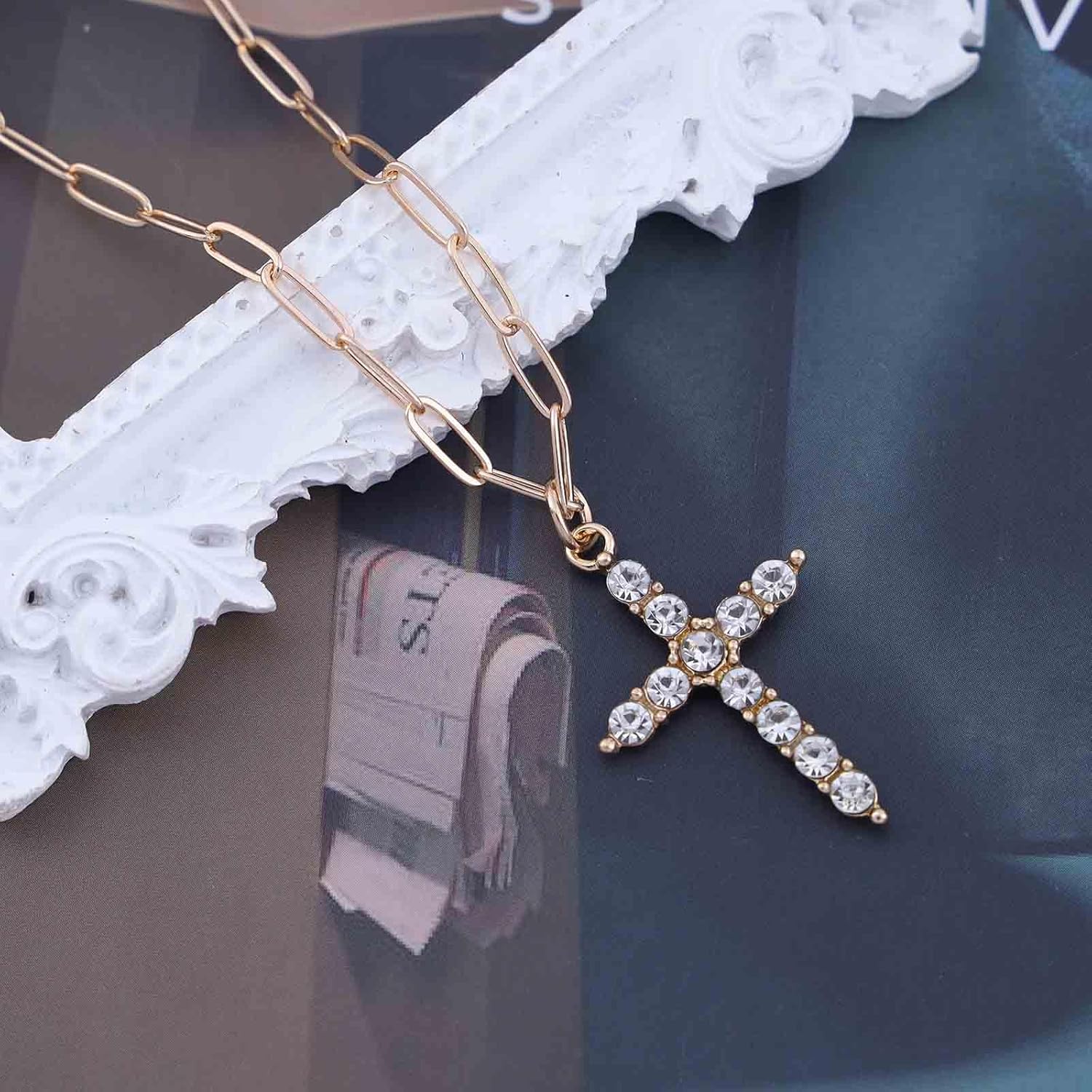 Andelaisi Boho Crystal Cross Choker Necklace Vintage Cross Paperclip Chain Necklace Gold CZ Cross Pendant Necklace Personalized Cross Statement Necklace Jewelry for Women - Image 4