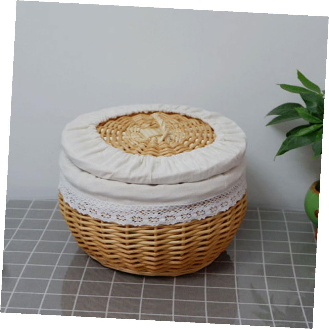 Woven Bread Basket with White Cotton Liner, Medium 30cm Diameter Rattan Storage Basket for Kitchen, Dining Table Snack and Fruit Holder, Food Storage Organizer for Home Use
