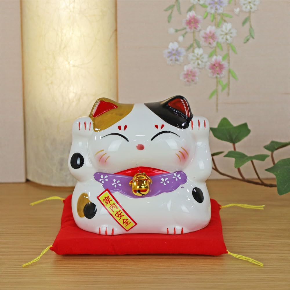 Amazon.co.jp: 招き猫 まねきねこ 置物 縁起物(招福ねこにしきバンク