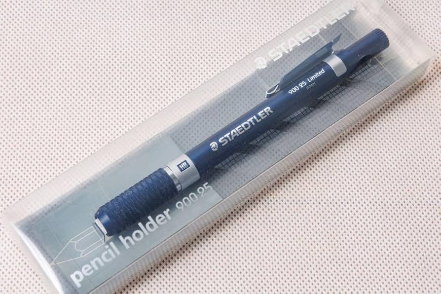 ステッドラー　ペンシルホルダー900 25 Limited ナイトブルー　未使用 Amazon.co.jp: ステッドラー ペンシルホルダー ナイトブルー 900