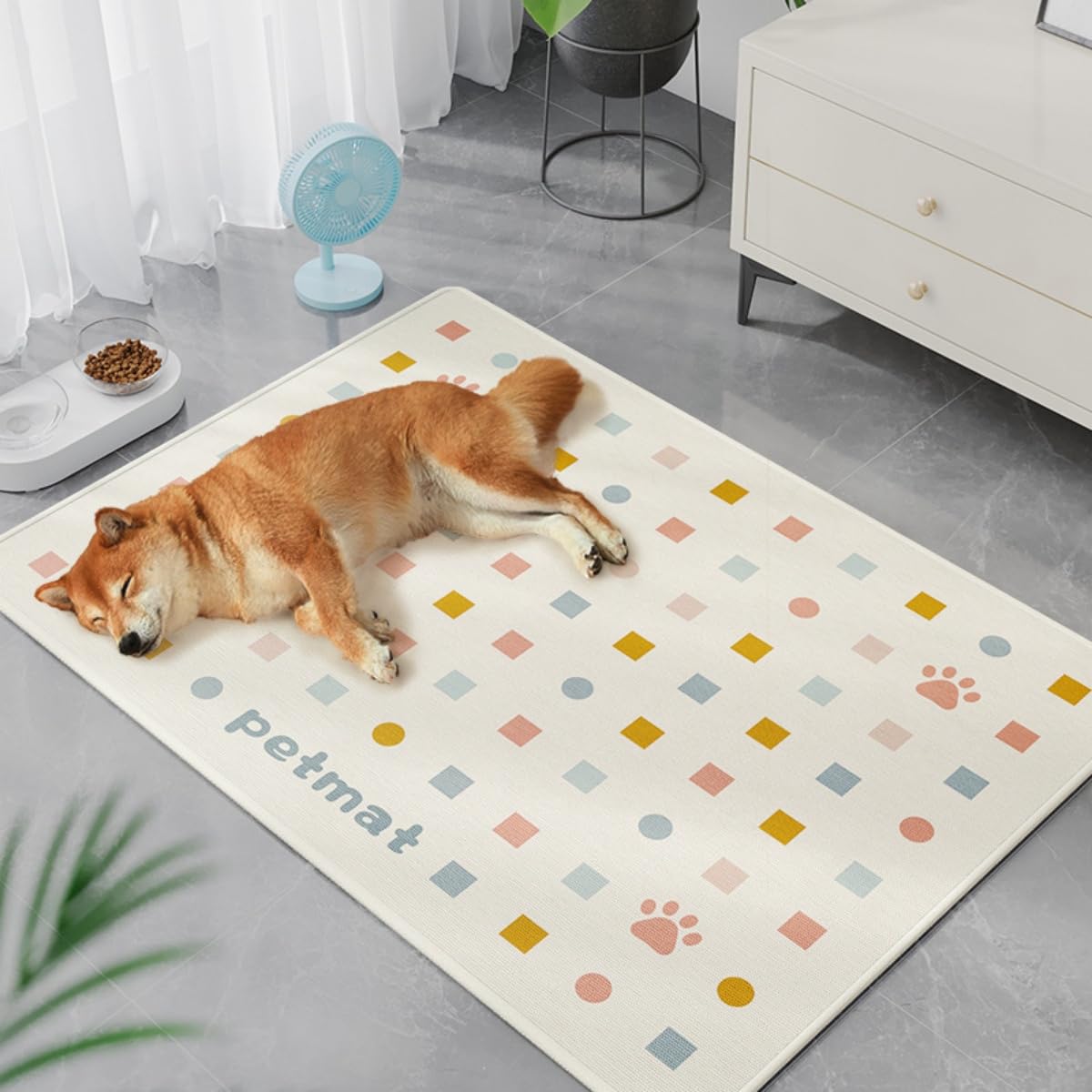 Mateju Dog Cooling Mat, Pet Cooling Mat No Gel, Modern Minimalist Reusable Washable Pet Cool Pad Self Cool Ice Silk Pad for Home Travel, for Dogs Cats in Hot Summer (Beige,50x70cm)