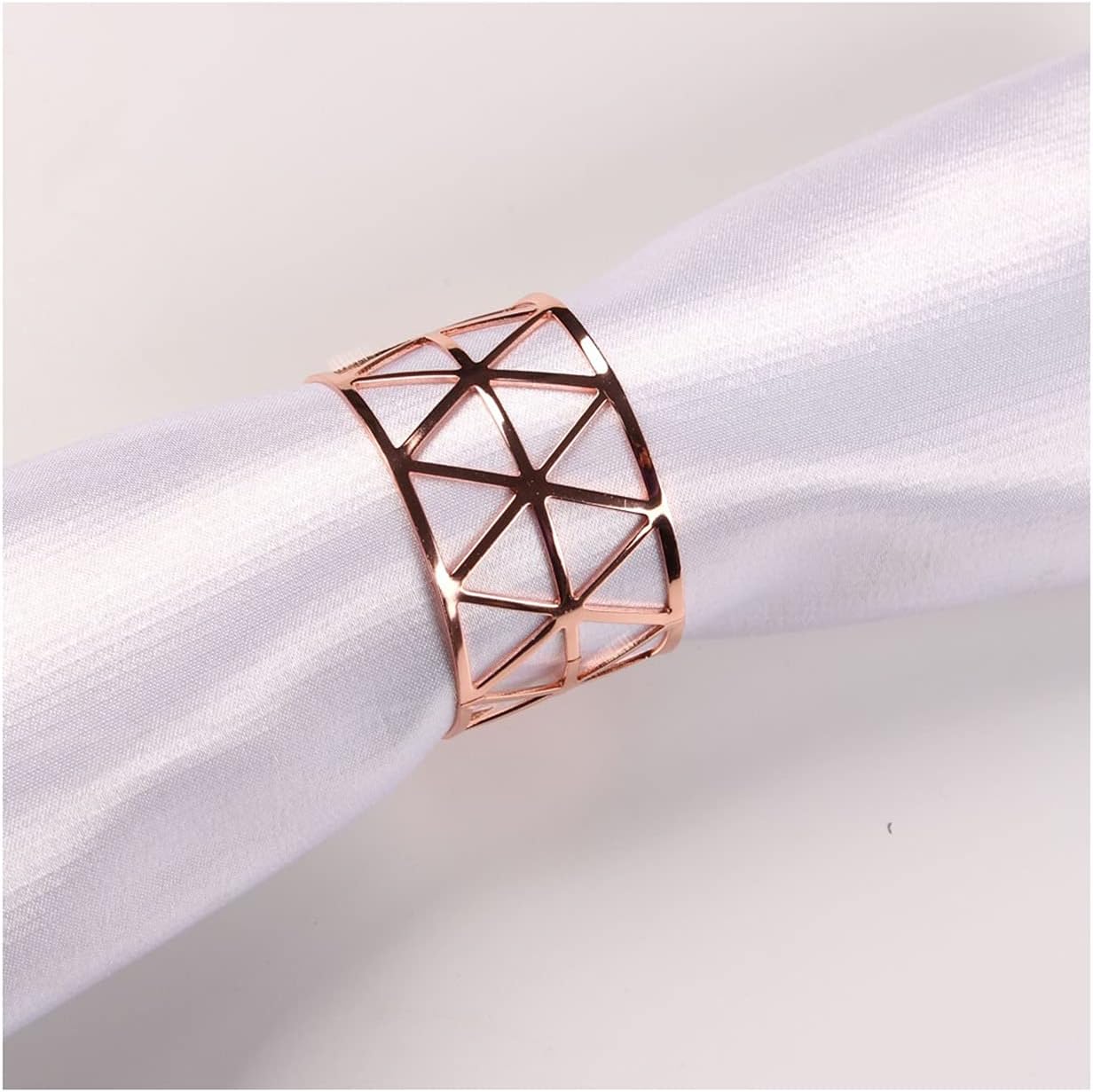 Amazon|ナプキンリングセットメタル中空三角形ナプキンリングナプキンバックルナプキンリング (Color Golden, Size
