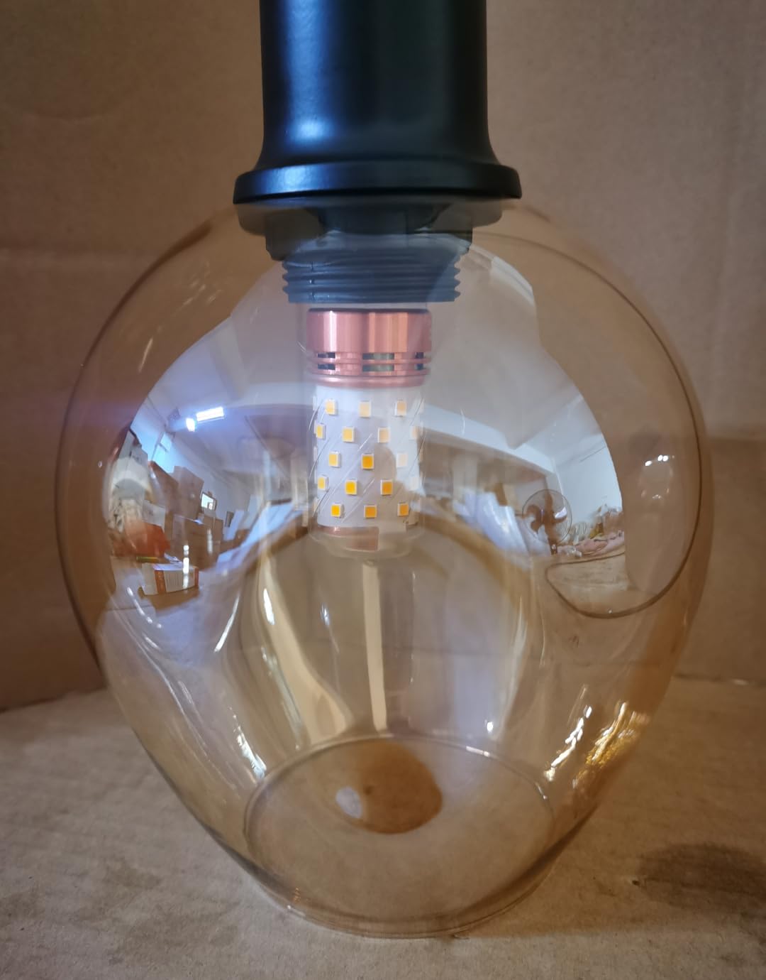 Nowoczesna lampa wisząca na schody, wiele szklanych kulek, minimalistyczny styl, długa, do budynku dwupoziomowego, duży salon, willa, ażurowa oprawa oświetleniowa (wymiary: 15 świateł