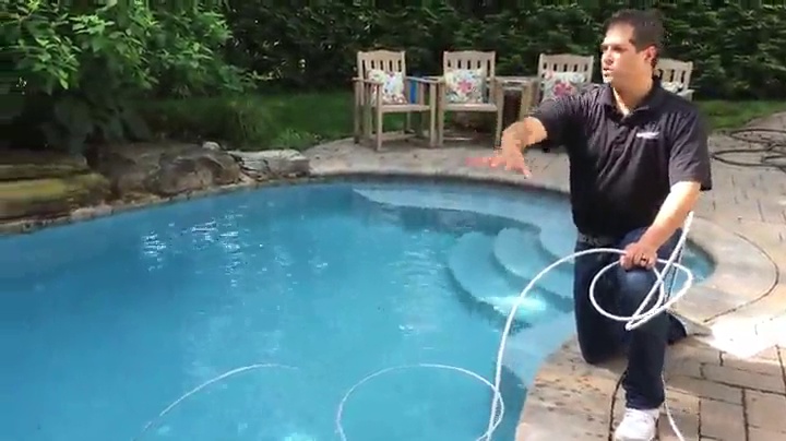 Amazon.com : Aquabot APRVJR Pool Rover Junior Robotic Above-Ground