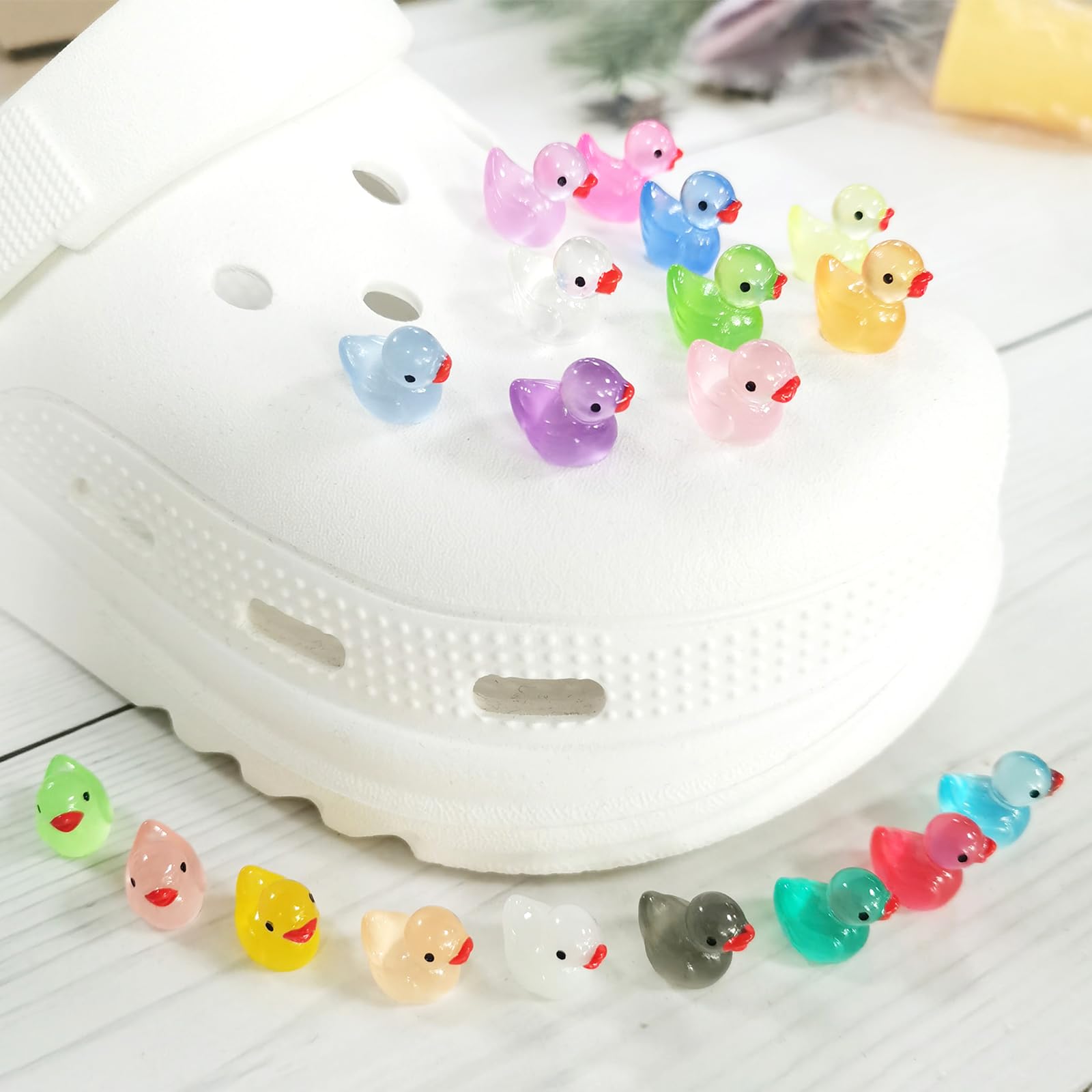 Pines Charms Adornos para Zapatos, 50 Piezas Decoración Zuecos para Niños Mujeres Hombres