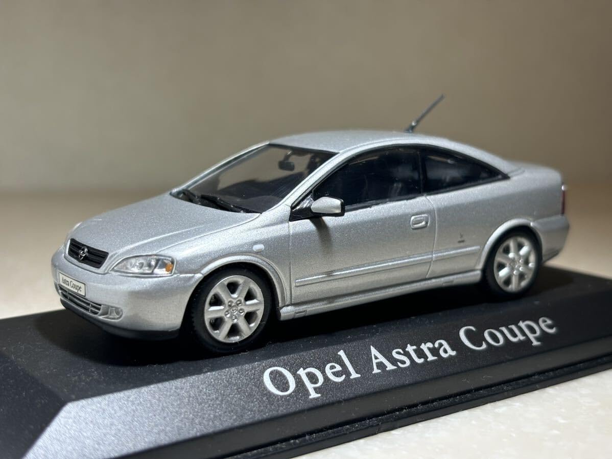 opel 1899 ミニカー Amazon | 1/43 オペル純正ミニカー 「オペル アストラ クーペ
