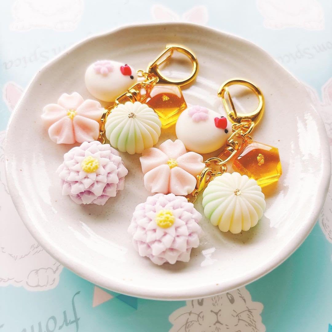 Amazon.co.jp: ①白文鳥もちと色々和菓子のキーホルダー フェイク
