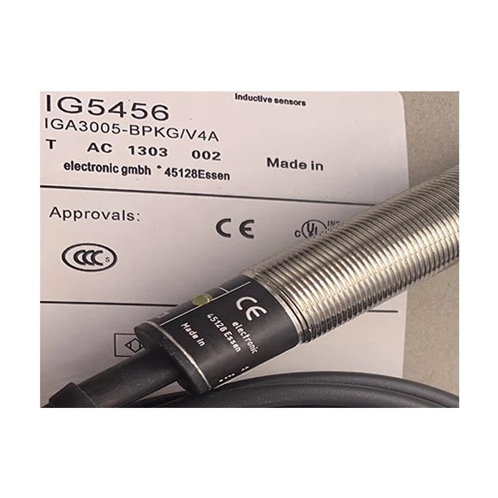 Interruptor de proximidad IG5404 inductivo cilíndrico de tres hilos para sensores industriales