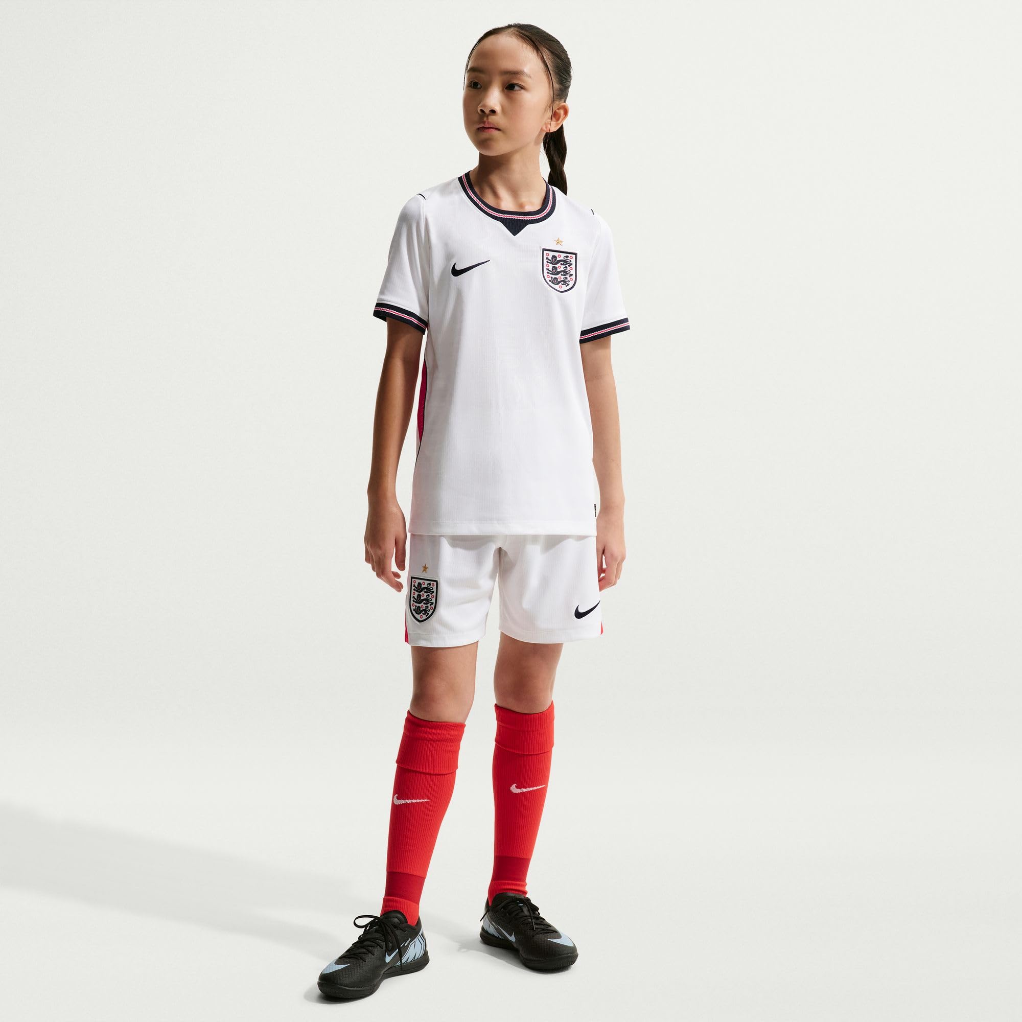 Nike England National Team Dri-Fit Stadium Home T-Shirt Unisex - Bambini e Ragazzi (Pacco da 1)