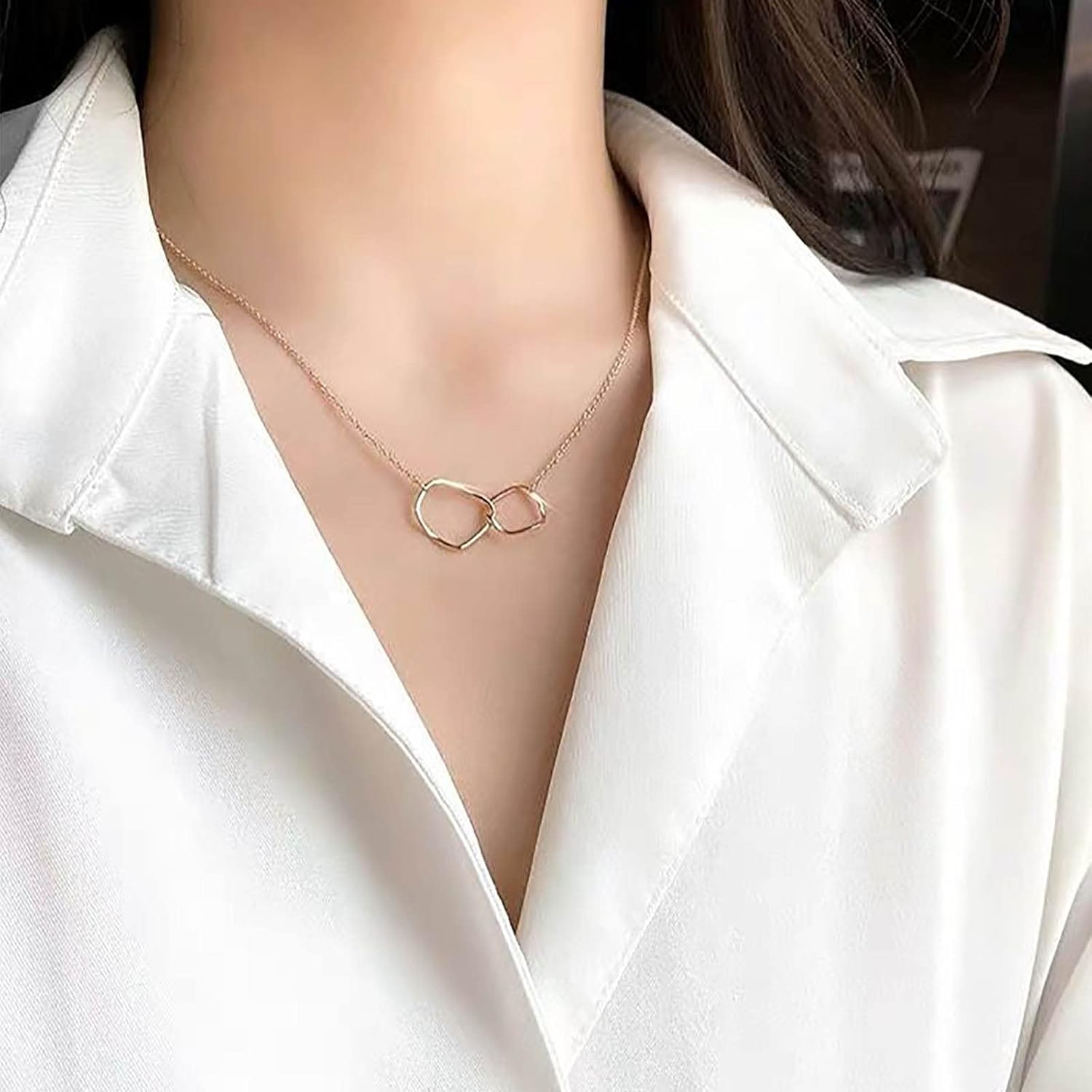 Andelaisi Boho Infinity Circle Necklace Gold Interlocking Circle Choker Necklace Vintage Circle Pendant Necklace Geometric Irregular Necklace Chain Jewelry for Women - Image 3
