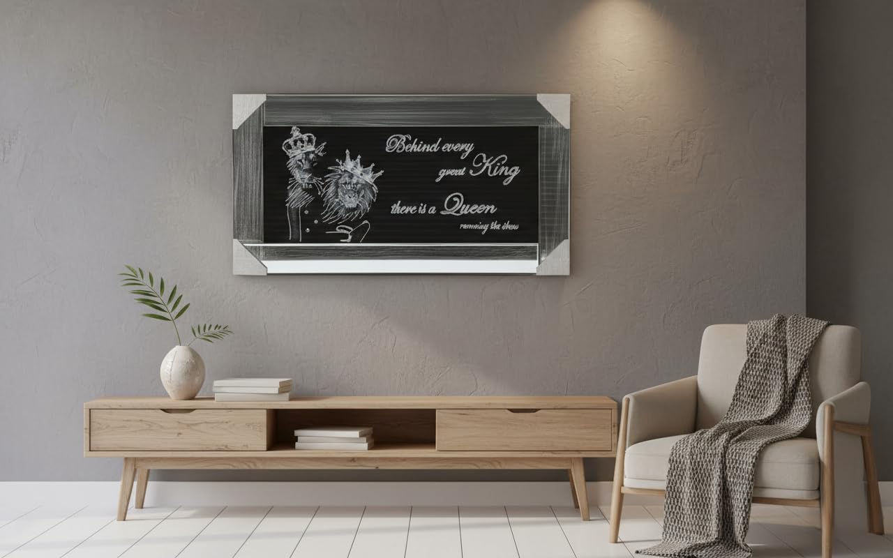 Biznest LARGE LION FAMILY KING, QUEEN AND CHILD CUBS WITH CROWNS LIQUID ART WALL MIRRORED LOOK 85x45cm (King there is a Queen)
