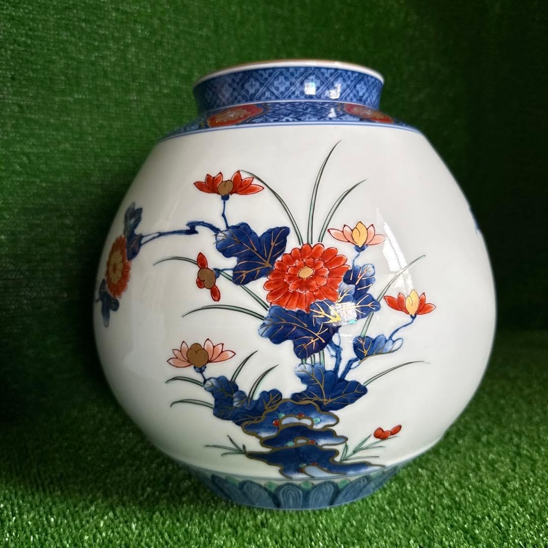 Amazon.co.jp: 当時物 有田焼 巨匠哲山花瓶 骨董品 飾壺 : ホビー