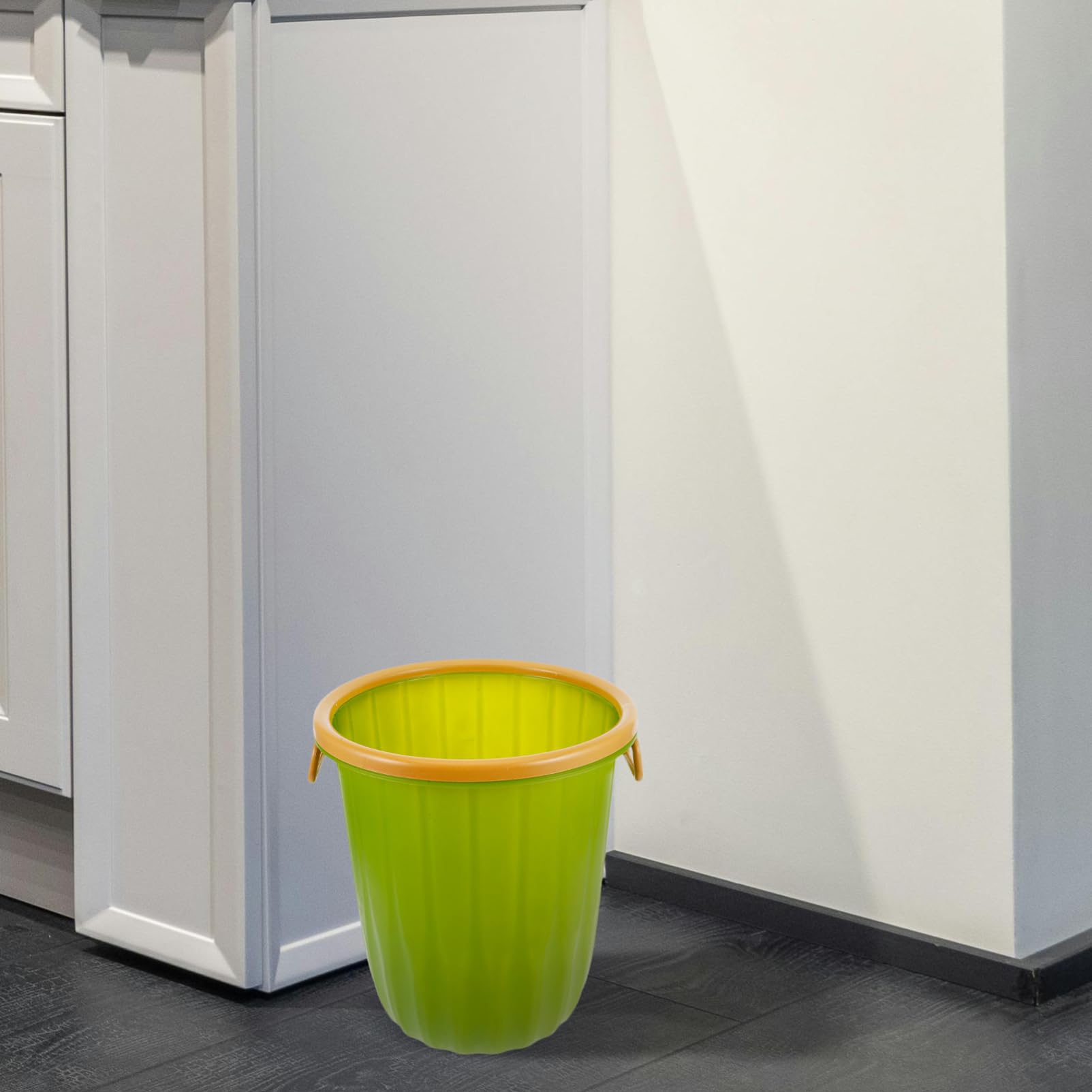 Vaguelly Poubelle de Salle de Bain Facile à Nettoyer Anneau de Compression en Plastique Grosse Capacité Design Simple et Moderne pour Salles de Bains et Salons