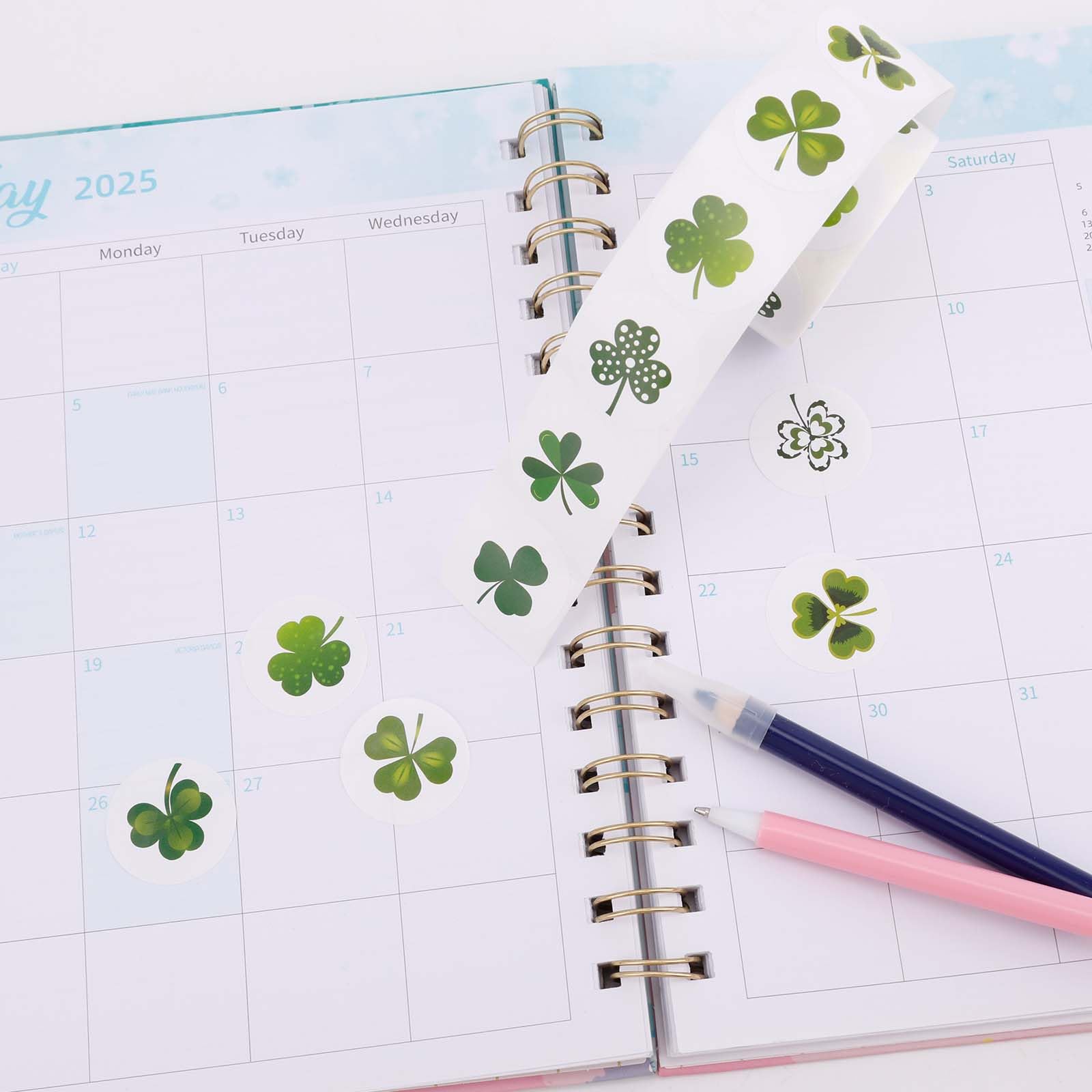 500pcs Shamrock Stickers - Image 3