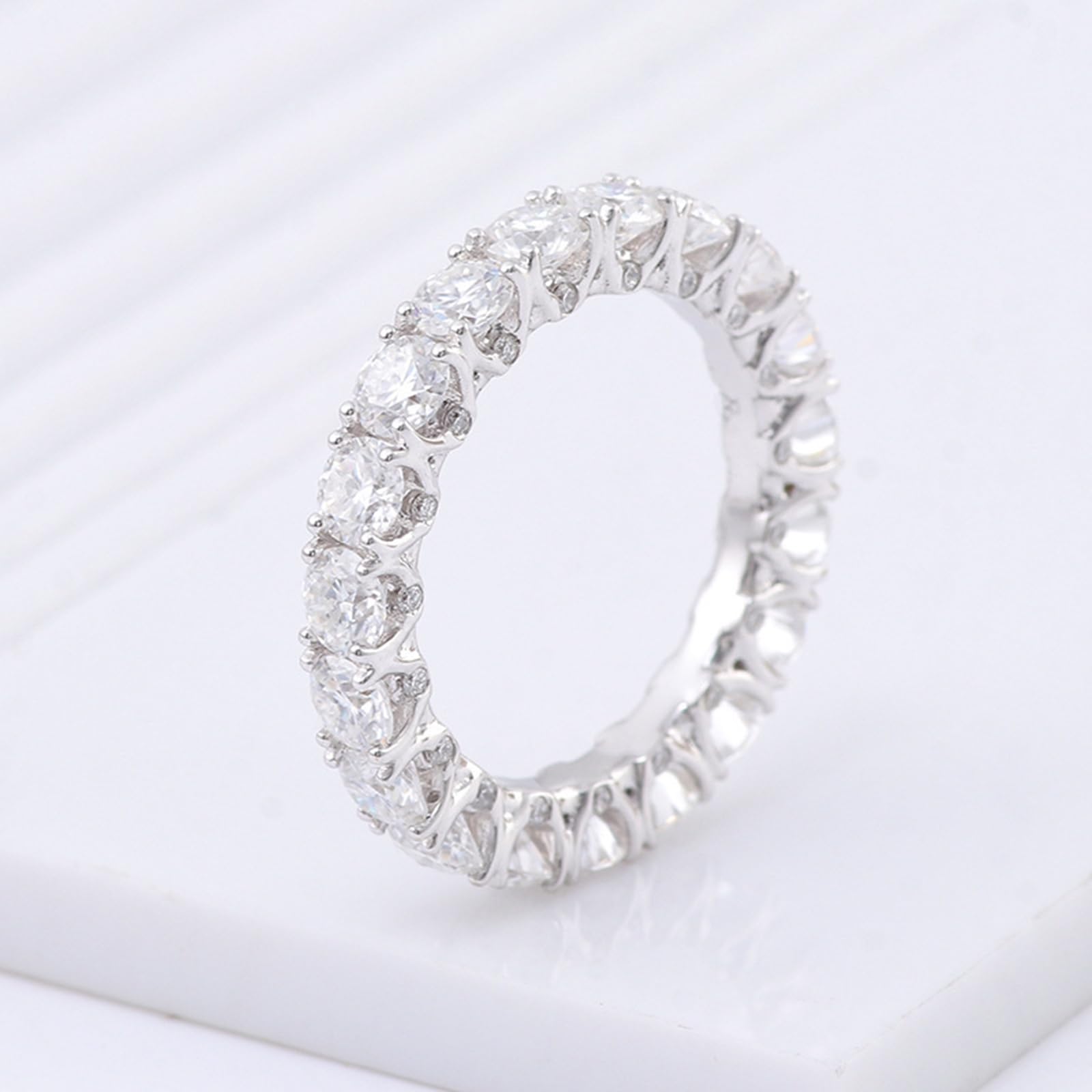 Juego de anillos vintage, anillos de boda de lujo con moissanite redondo para mujer