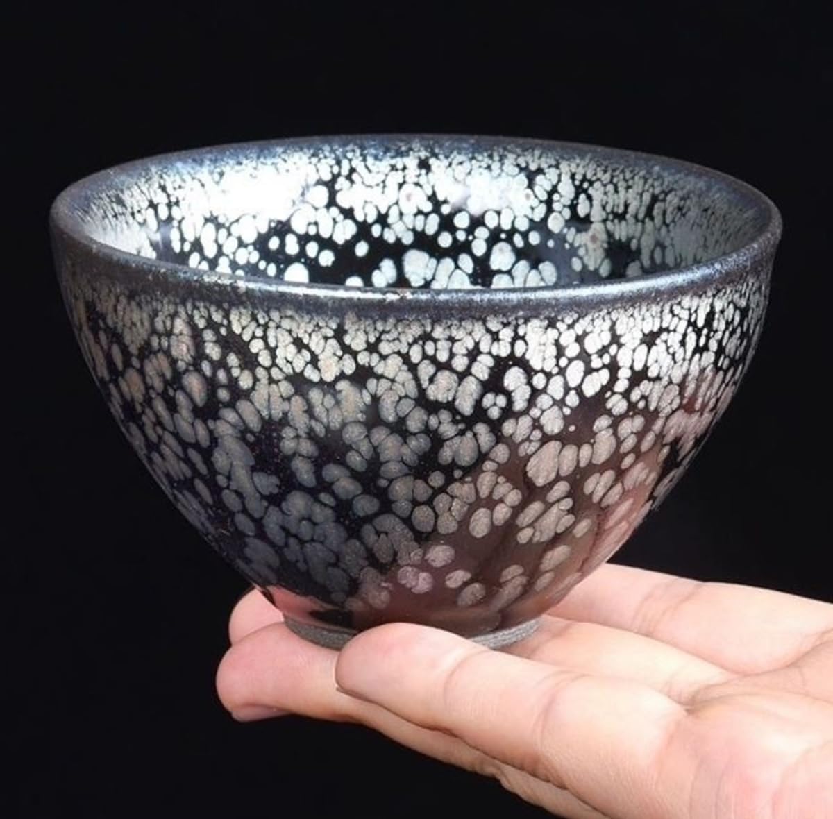 Jianyang Jianzhan Master Cup - Large-Sized Handcrafted Ceramic Tea Bowl with Black Glaze, Silver Spots, and Iron Body; Oil-Spot Tenmoku Tea Vessel for Home Use