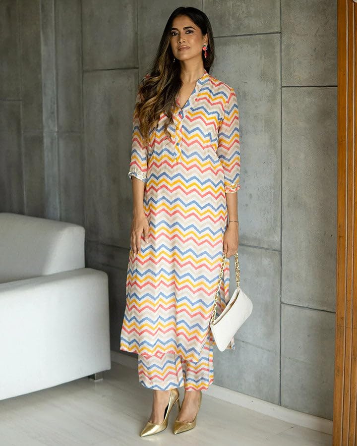 Image of Yashika Women Kurta Set: Sizzle with Ethnic Flair! Make Heads Turn with Our Vibrant Cotton Blend Printed Kurti Pant Sets!