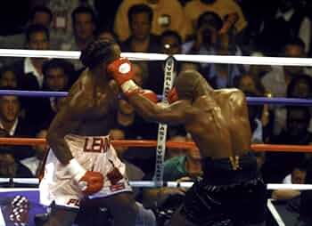 ボクシングポスター世界ヘビー級タイトルマッチ　レノックスルイスvsマイクタイソン ボクシングポスター世界ヘビー級タイトルマッチ レノックス