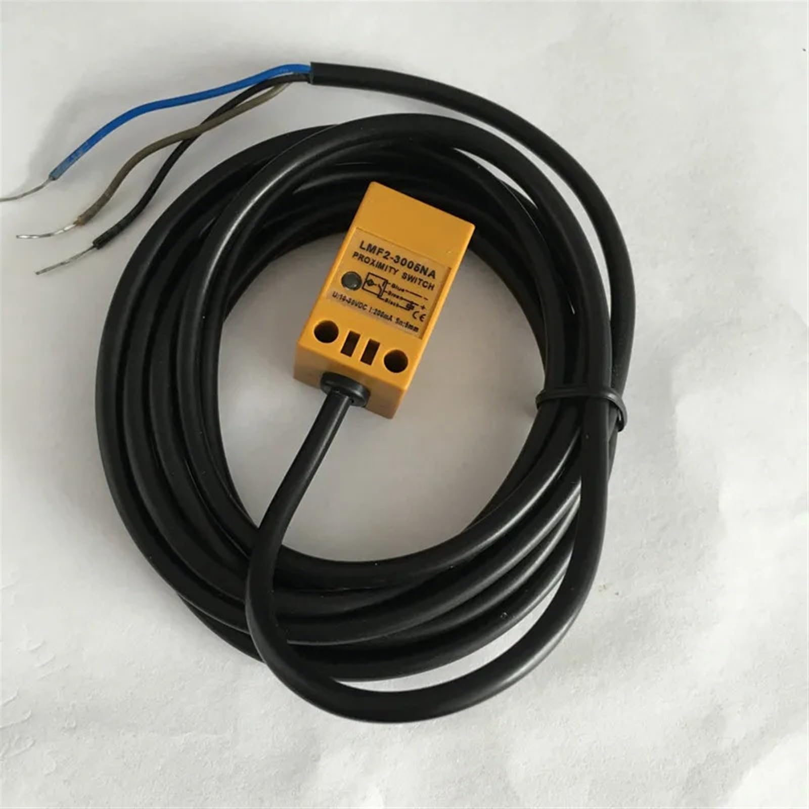 CXFCIHFT Corner type PNP NO DC 3-wire inductive proximity sensor/sensor switch (LMF2-3005PA)