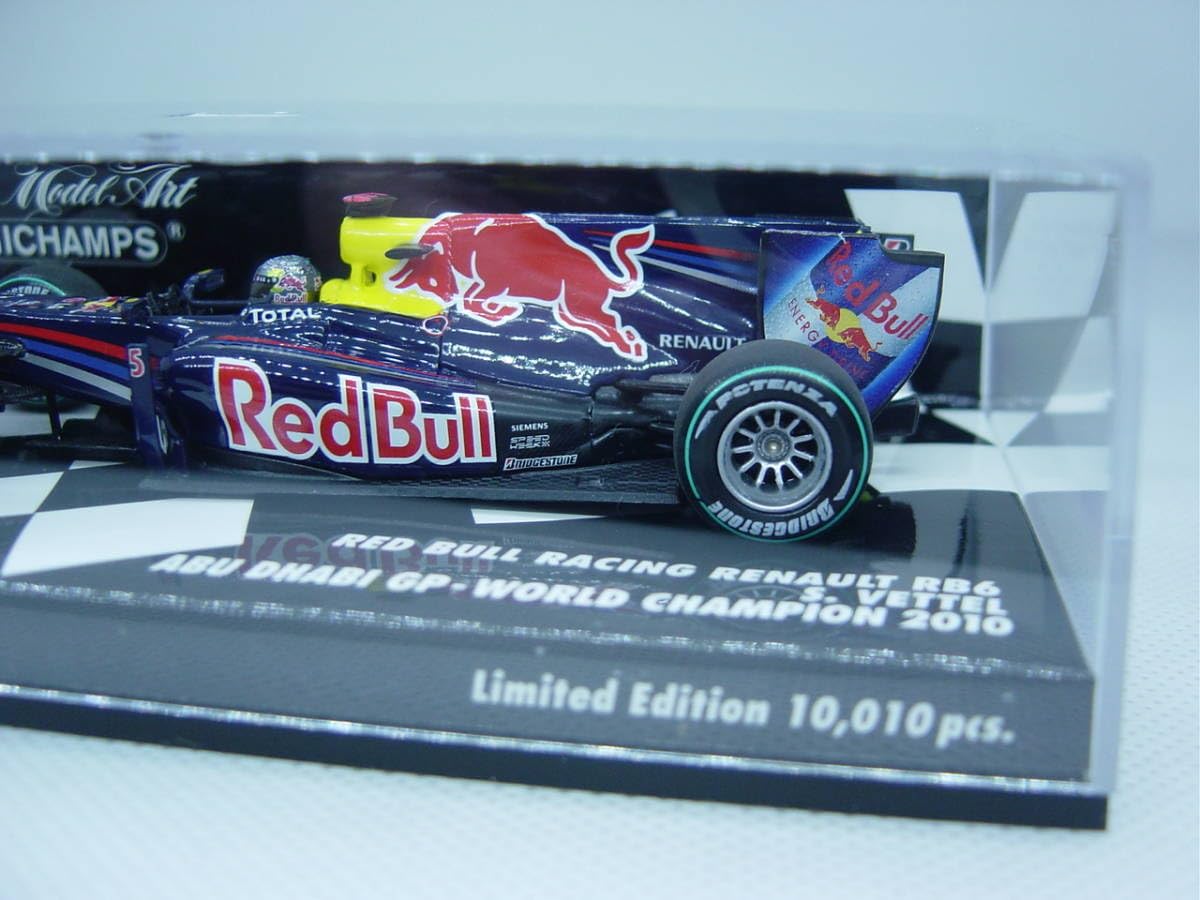 1/43 ミニチャンプス レッドブルRB6 ベッテル アブダビGP2010