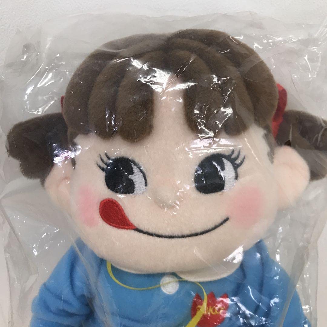 Amazon.co.jp: 園児服を着たペコちゃん ぬいぐるみ : おもちゃ