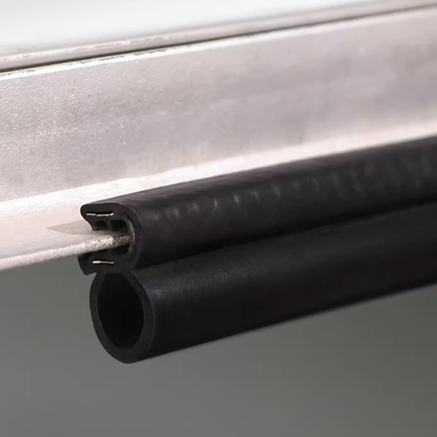 Garage Door Seals Bottom Rubber Built-in Steel Belt, Easy Install Door Sweep for Noise Blocking & Draft Prevention for Garage, Rolling Doors, Can be Cut Freely