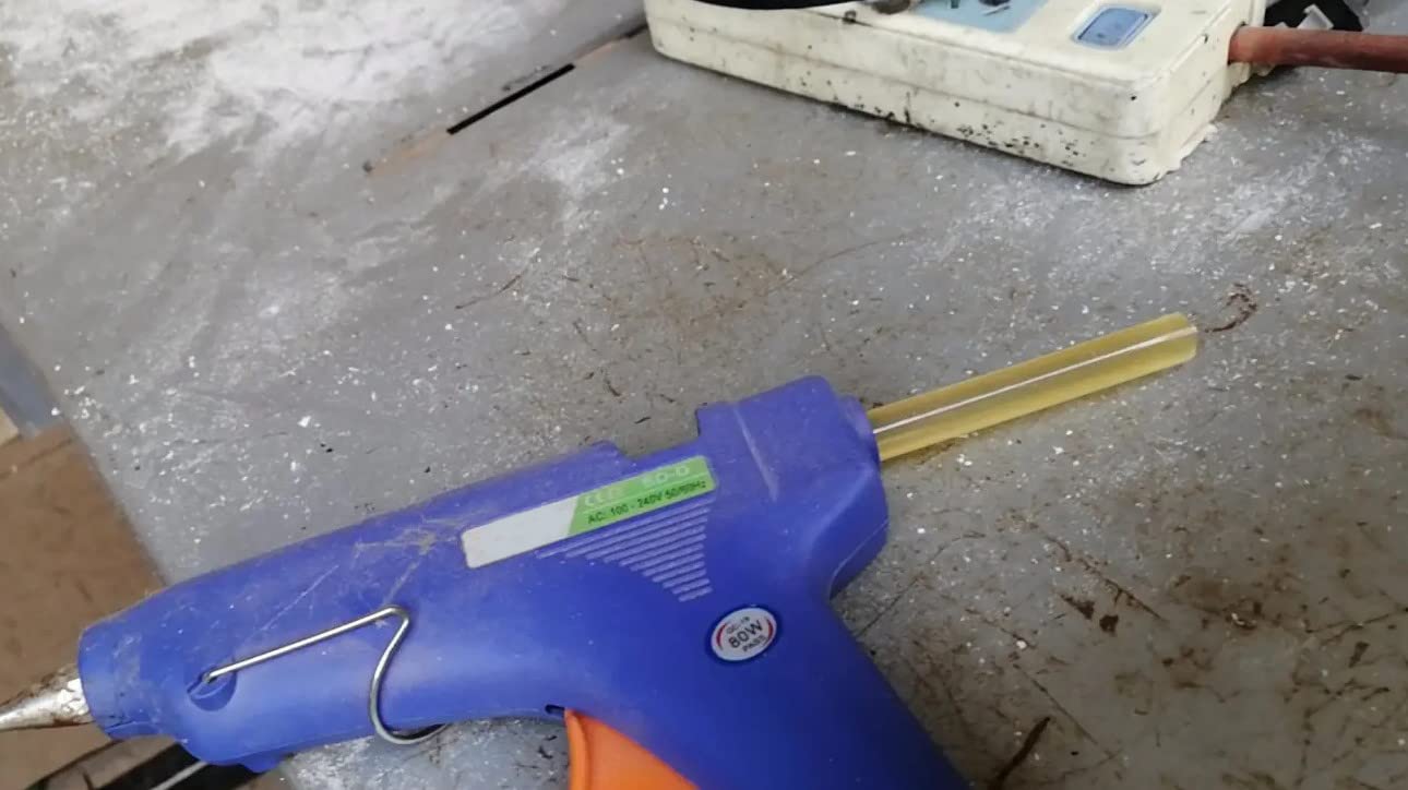 Othmro 10 bastoncini di colla a caldo, lunghezza 24,9 cm, diametro 1,1 cm, bastoni di colla per pistola a caldo, colla adesiva a caldo, per tutti gli usi a doppia temperatura (marrone)