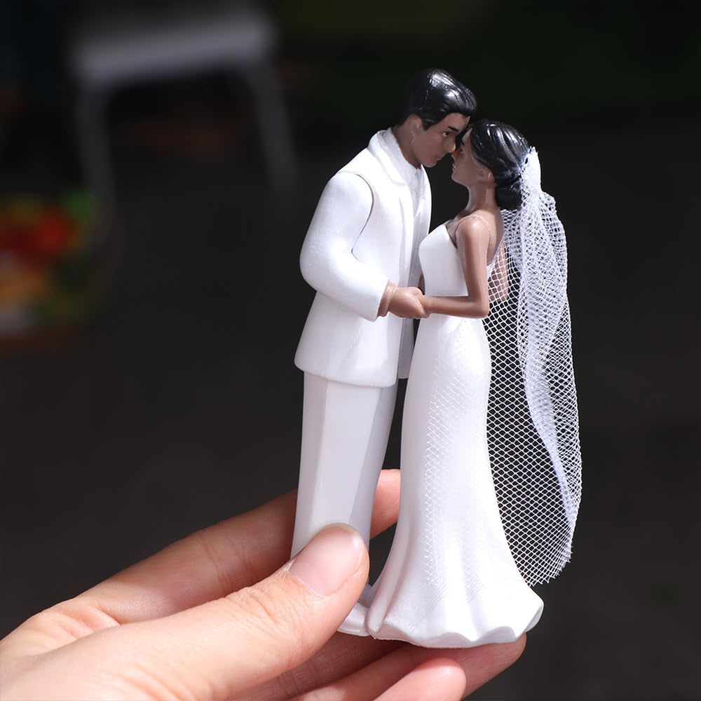 Elegant Bride & Groom Couple Wedding Cake Topper White/Black Centerpiece for Anniversaries,Engagements ﻿(Black)