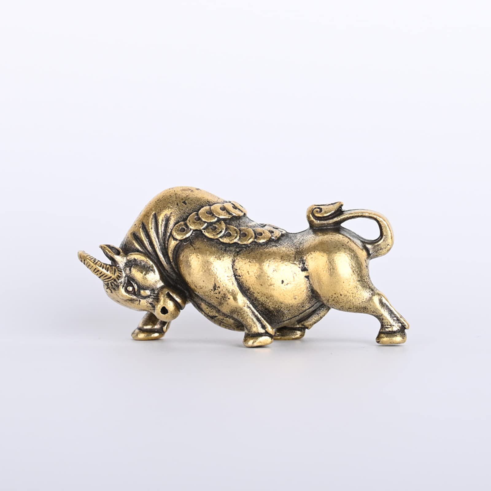 NGDFGR Copper Bull Miniature Figurines Crafts,Metal Brass Feng Shui Money Bullfighting Statue,Tea Pet Table Ornament Home Sand Table Decor Accessories Study Paperweight