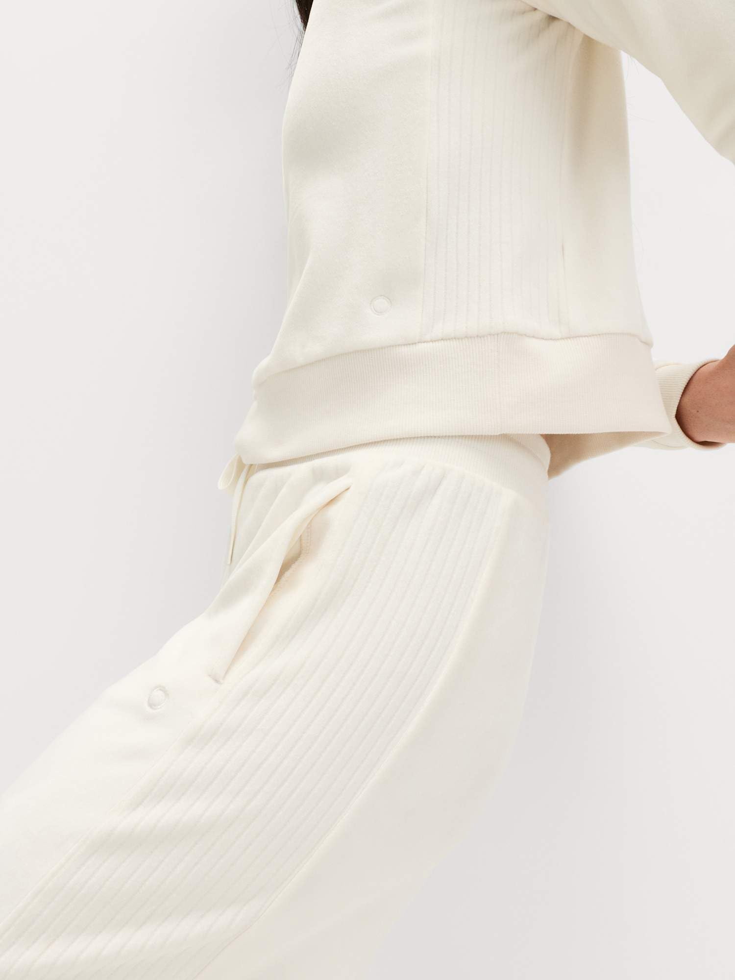 Marks & Spencer Pantalones de Chándal de Terciopelo de Cintura Alta y Pernera Ancha para Mujer, StayNew™, Cintura con Cordón, con Elasticidad