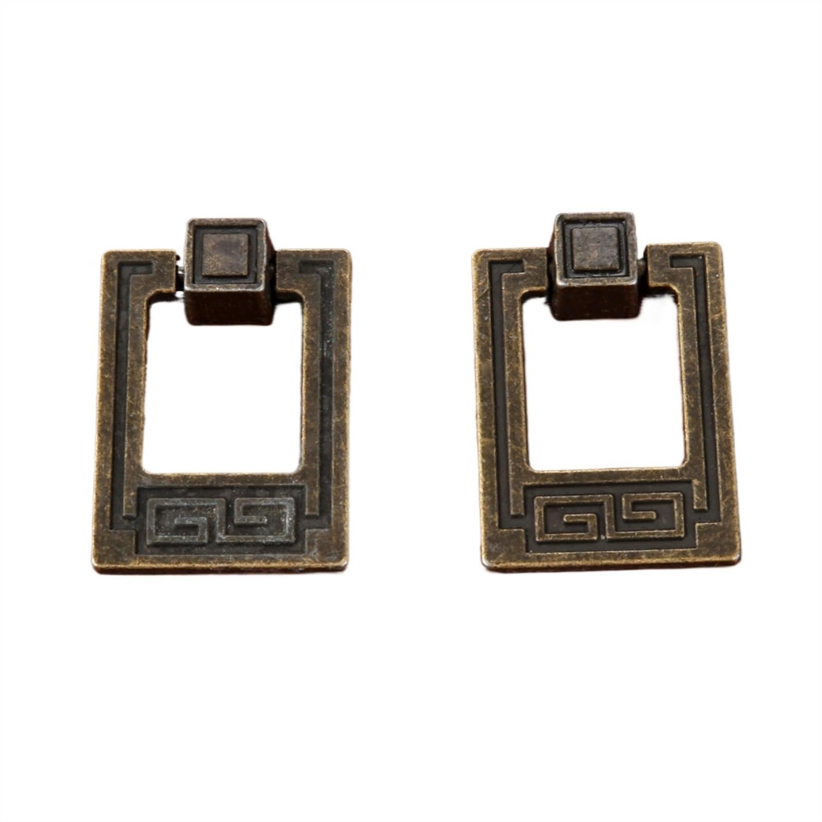 Pomos para muebles retro en tono bronce perfectos para salones y bodegas