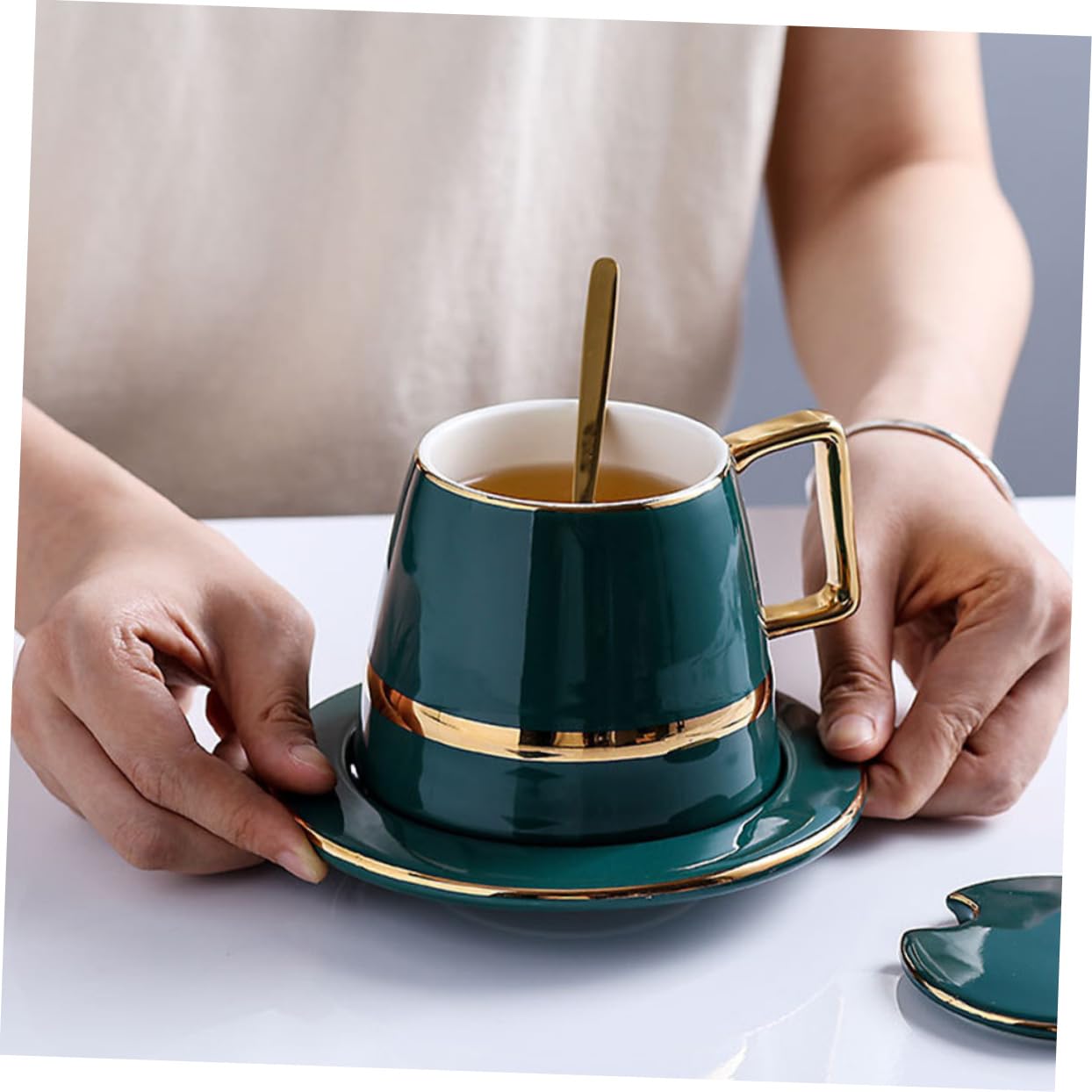 MAGICLULU Kaffeetassen Stil mit Satz Keramik Europäischen Untertasse im Zarter Keramikbecher aus Vielseitiger Kaffeebecher für Zuhause und Büro