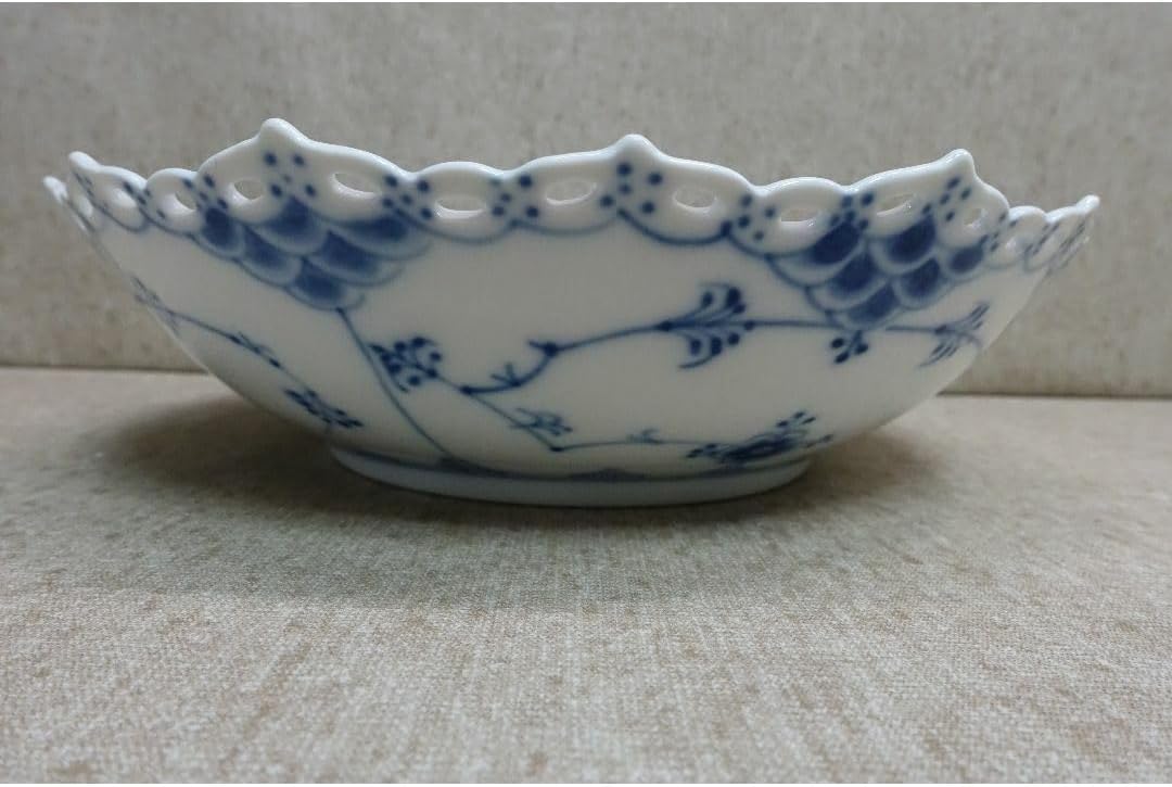 ロイヤルコペンハーゲン ブルーフルテッド フルレース サラダ ボウル ブルーフルーテッド フルレース ボウル 28cm|ロイヤル コペンハーゲン