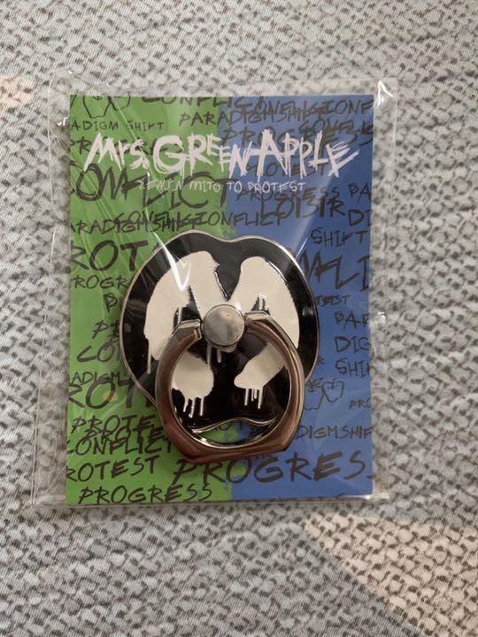 Mrs. GREEN APPLE リング よくお目にかかる🍏ロゴ風に見えるリング💍😆 お高いのかな？と