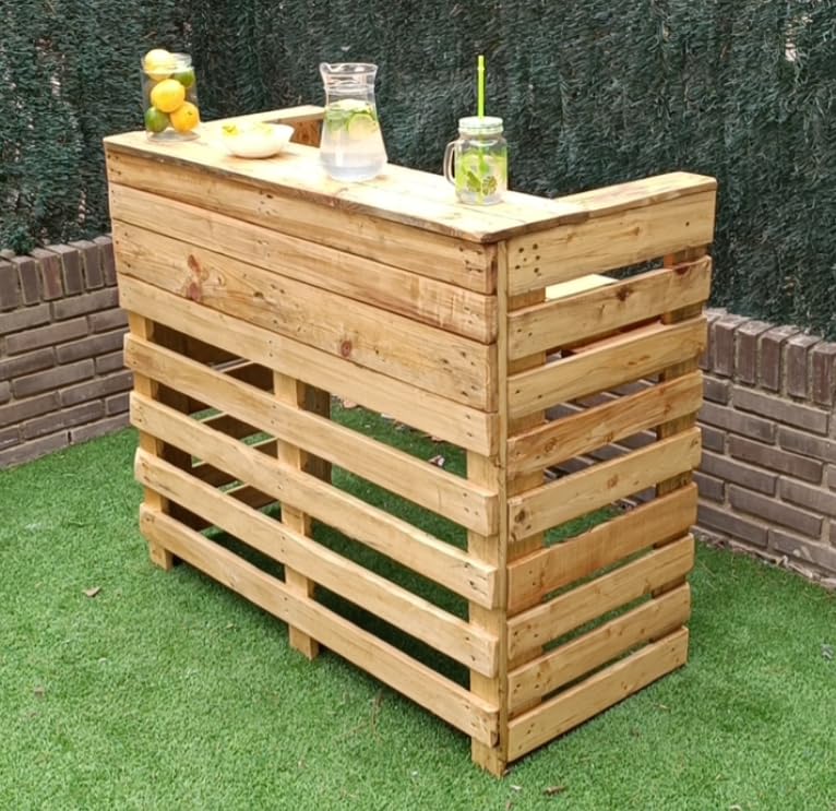 Barra de Bar para casa - Monstradores para tiendas, recepcion, salon, exterior, jardin, terraza, barra de bar portatil - Mostrador, vintage, rustica (135 cm x 100cm x 50 cm, Madera Barnizada)