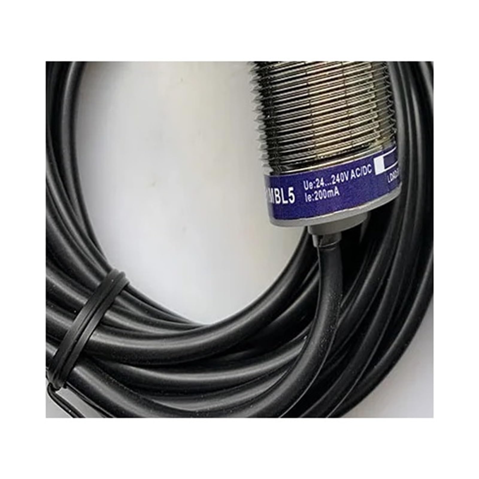 Capteur XS530B1MAL2 pour stopper les erreurs de tri sur chaîne métallique